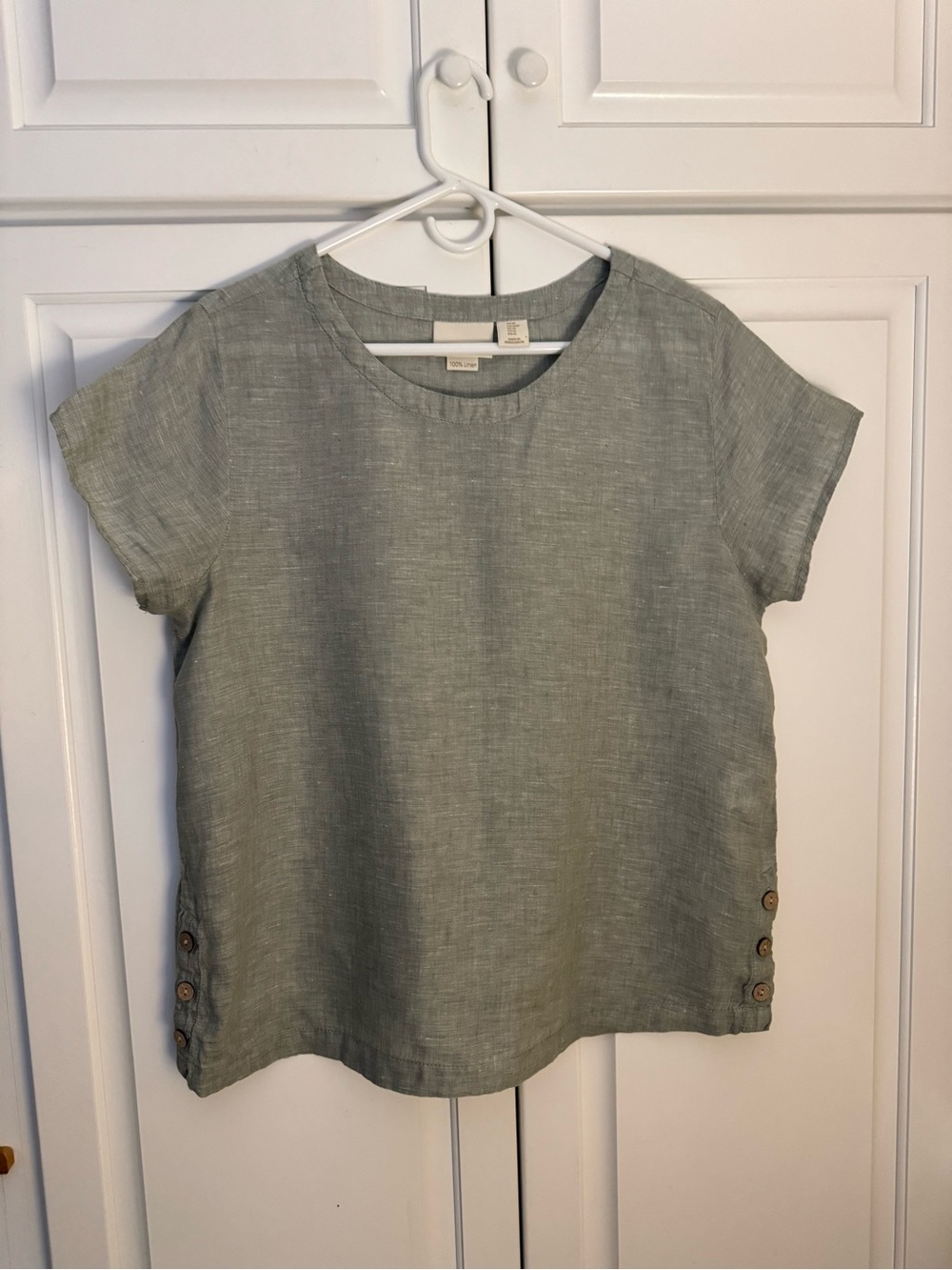 Cynthia Rowley Light Sage Green Linen Short Sleeve Top